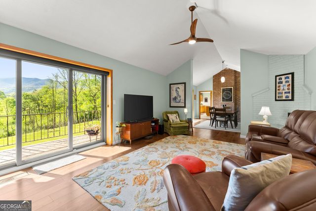 153 Trackrock Gap Road, Blairsville, GA 30512