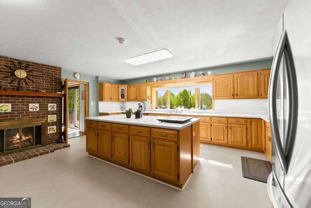 153 Trackrock Gap Road, Blairsville, GA 30512