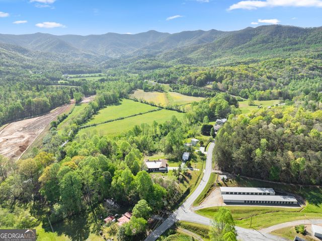 153 Trackrock Gap Road, Blairsville, GA 30512