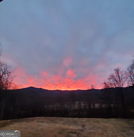 153 Trackrock Gap Road, Blairsville, GA 30512
