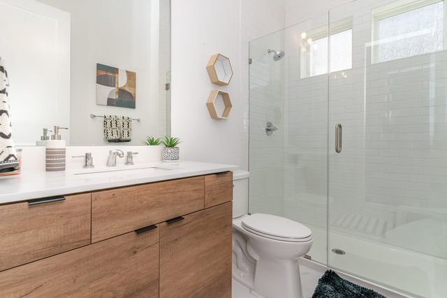 2239 Lovedale Avenue 105, Dallas, TX 75235