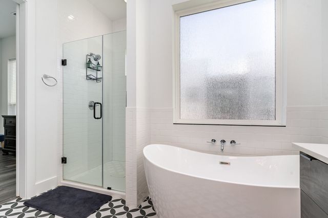 2239 Lovedale Avenue 105, Dallas, TX 75235