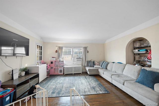 243 Summit Avenue, Mount Vernon, NY 10552