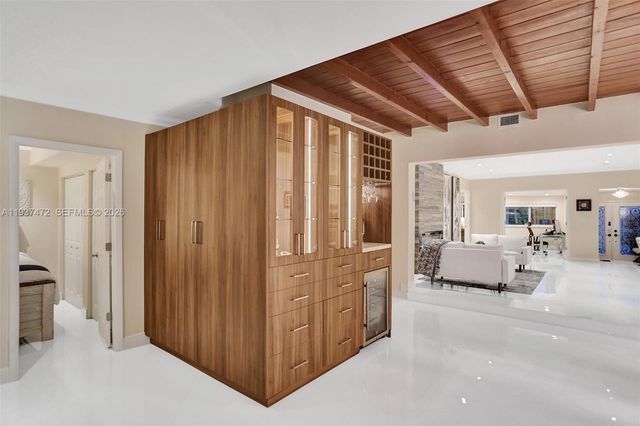 8843 Hawthorne Ave, Surfside, FL 33154