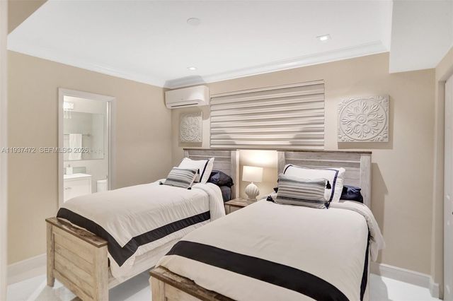 8843 Hawthorne Ave, Surfside, FL 33154