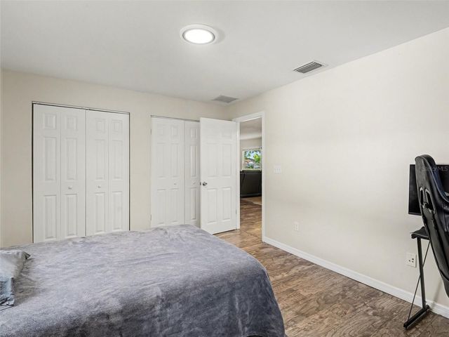 704 S LOCKWOOD RIDGE ROAD, Sarasota, FL 34237