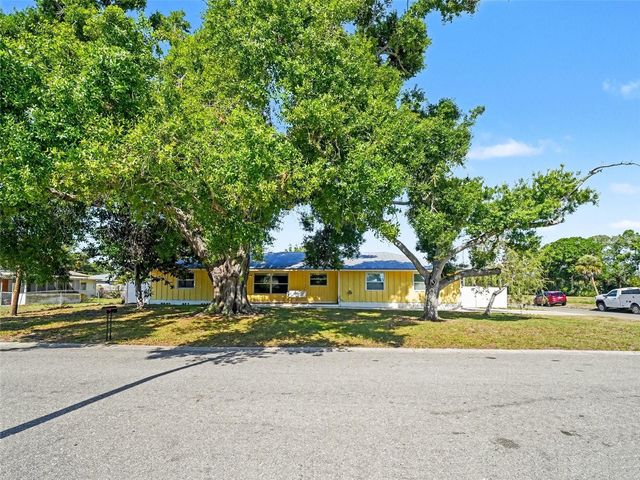 704 S LOCKWOOD RIDGE ROAD, Sarasota, FL 34237