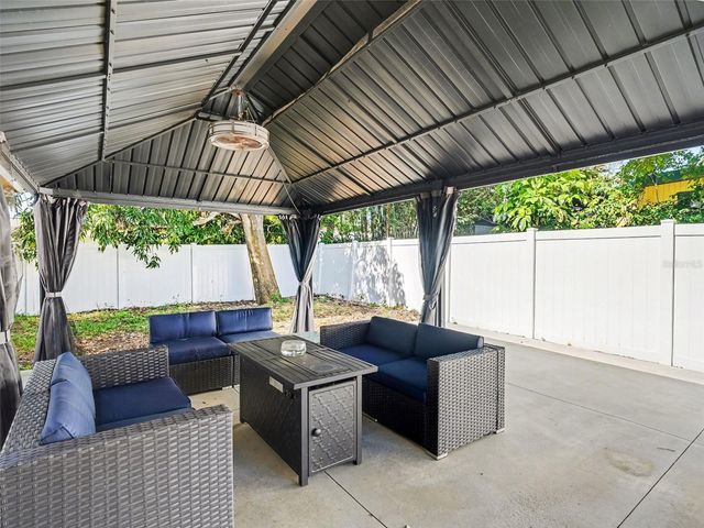 704 S LOCKWOOD RIDGE ROAD, Sarasota, FL 34237