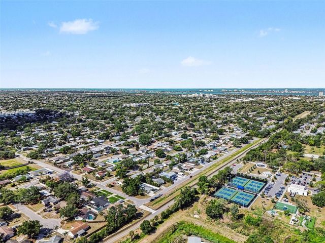 704 S LOCKWOOD RIDGE ROAD, Sarasota, FL 34237