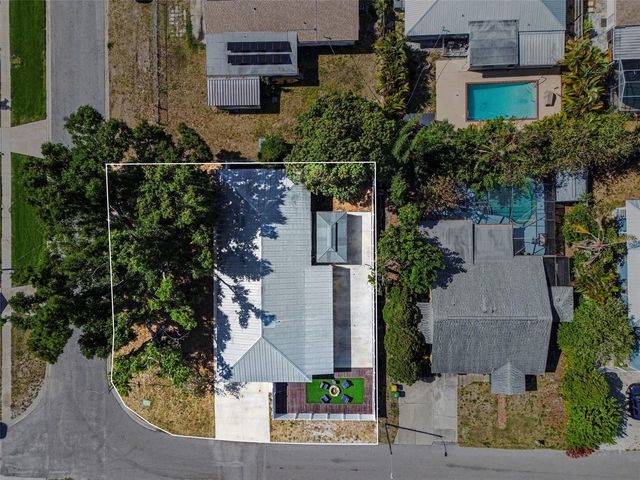 704 S LOCKWOOD RIDGE ROAD, Sarasota, FL 34237