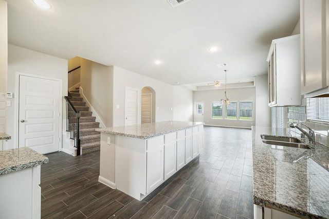 416 Kendall Crest Drive, Alvin, TX 77511