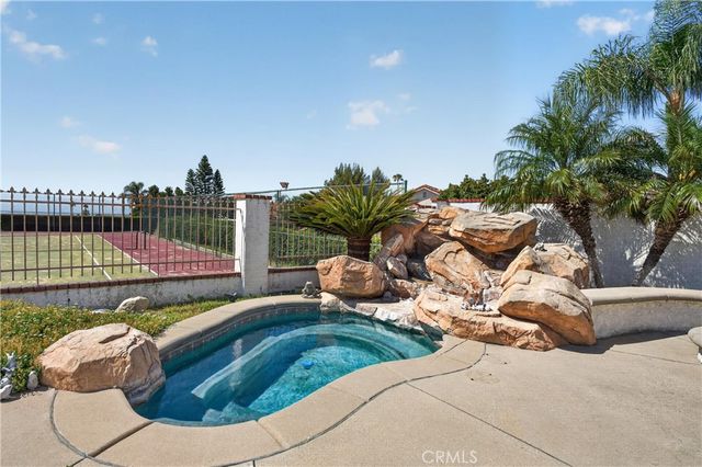 6231 Peridot, Alta Loma, CA 91701