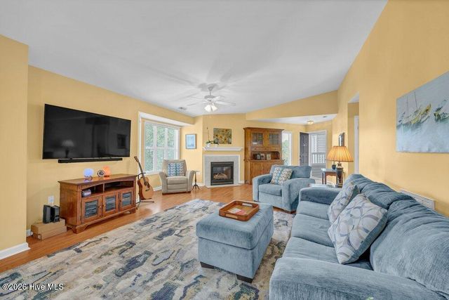 4103 Breezewood Drive Apt 204, Wilmington, NC 28412