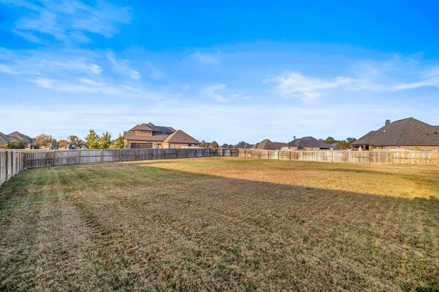 425 Coventry St., Bullard, TX 75757