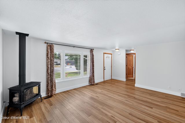 3423 E 1st AVE, Post Falls, ID 83854