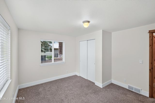 3423 E 1st AVE, Post Falls, ID 83854