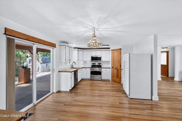3423 E 1st AVE, Post Falls, ID 83854