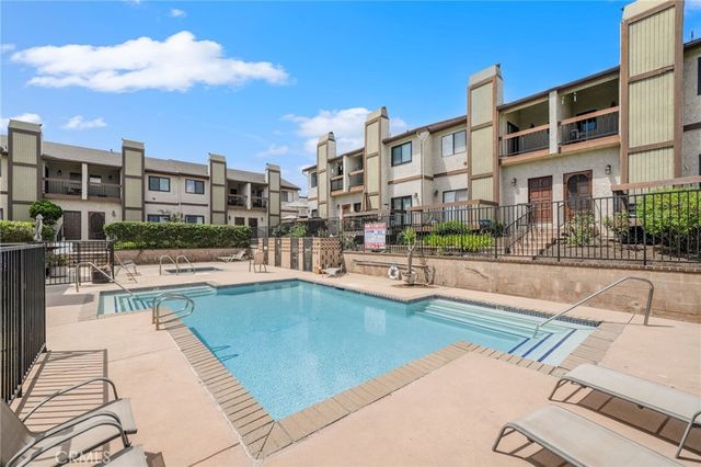 2333 241st Street 19, Lomita, CA 90717