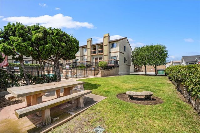 2333 241st Street 19, Lomita, CA 90717