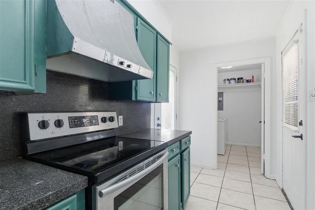 2014 N Iona Dr Drive, Sulphur, LA 70665