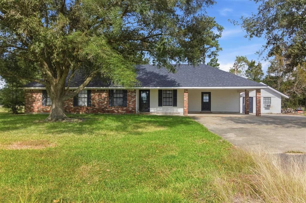 2014 N Iona Dr Drive, Sulphur, LA 70665