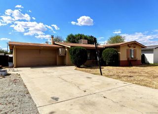 565 S Taylor St, Hemet, CA 92543