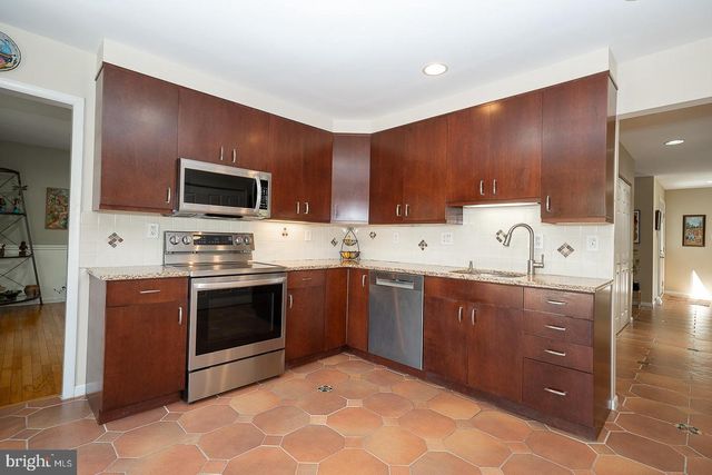 103 CUMBERLAND PL, Bryn Mawr, PA 19010