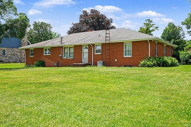 1526 S Main Street, Mishawaka, IN 46544