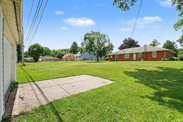1526 S Main Street, Mishawaka, IN 46544