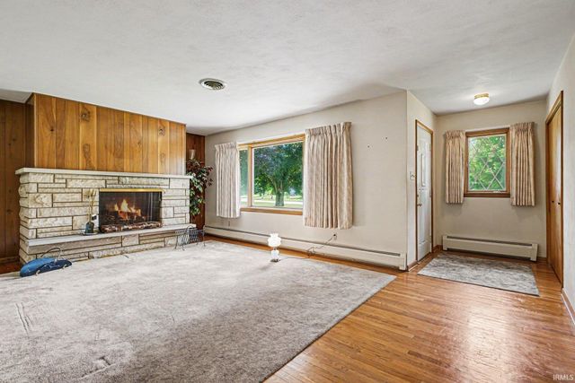 1526 S Main Street, Mishawaka, IN 46544