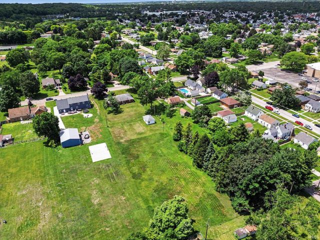 1526 S Main Street, Mishawaka, IN 46544