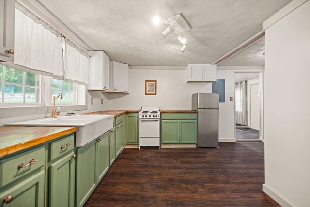 131 Barber Road, Clearfield, KY 40313
