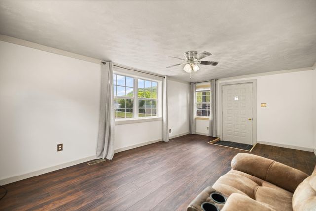 131 Barber Road, Clearfield, KY 40313