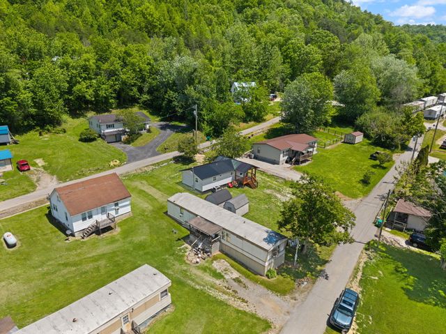 131 Barber Road, Clearfield, KY 40313