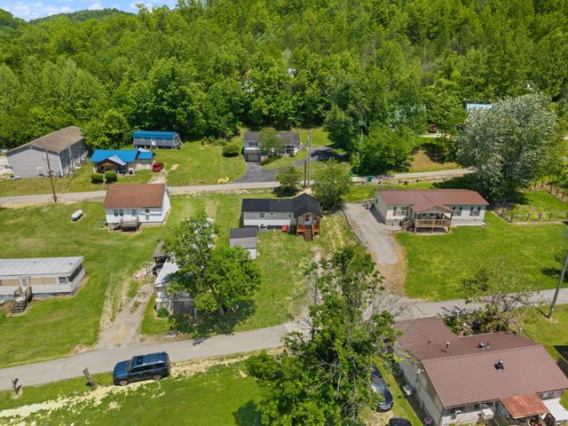 131 Barber Road, Clearfield, KY 40313