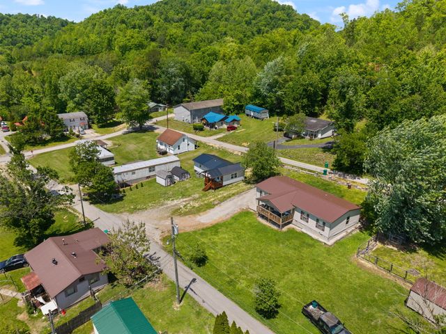 131 Barber Road, Clearfield, KY 40313