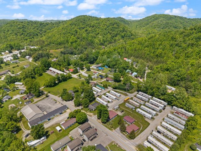 131 Barber Road, Clearfield, KY 40313