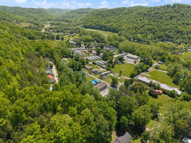 131 Barber Road, Clearfield, KY 40313