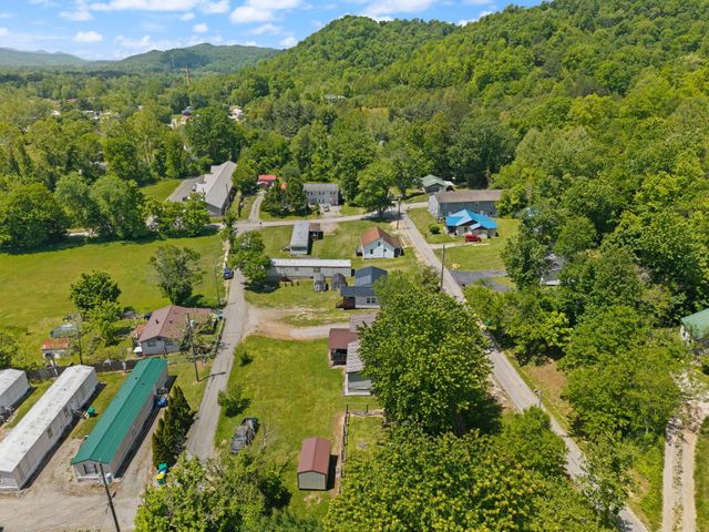 131 Barber Road, Clearfield, KY 40313