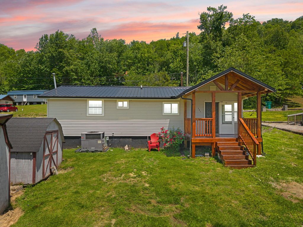 131 Barber Road, Clearfield, KY 40313