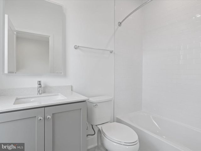 2064 TYSONS RIDGELINE RD, Falls Church, VA 22043