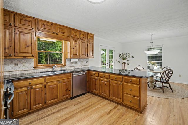 105 Rosedell Court, Fayetteville, GA 30214