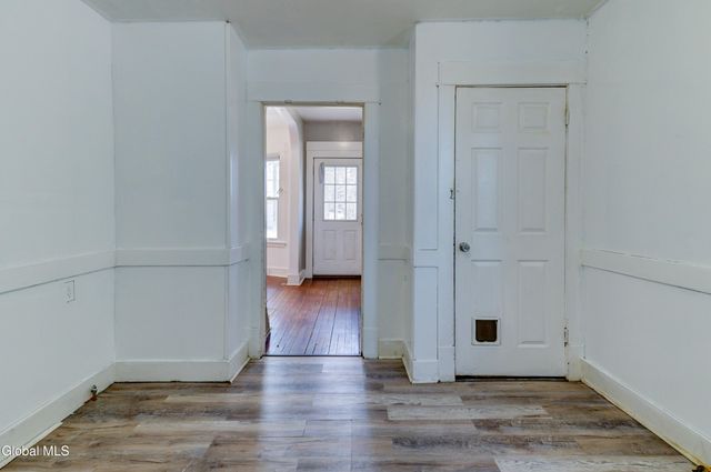 215 Elm Street, Schenectady, NY 12304