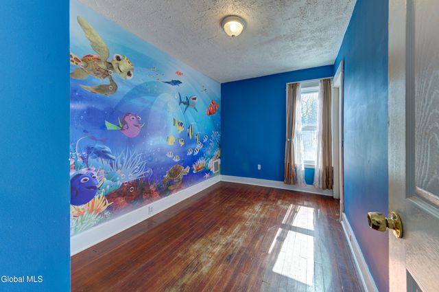 215 Elm Street, Schenectady, NY 12304