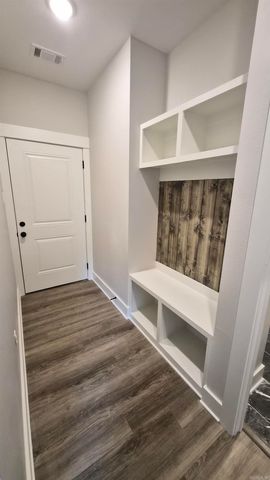 6708 N. Detonti Road, Bauxite, AR 72011