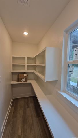 6708 N. Detonti Road, Bauxite, AR 72011
