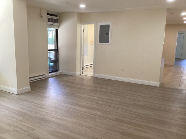 566 Commonwealth Ave L101, Boston, MA 02215