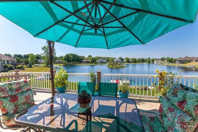 387 Still Water COURT, Dousman, WI 53118