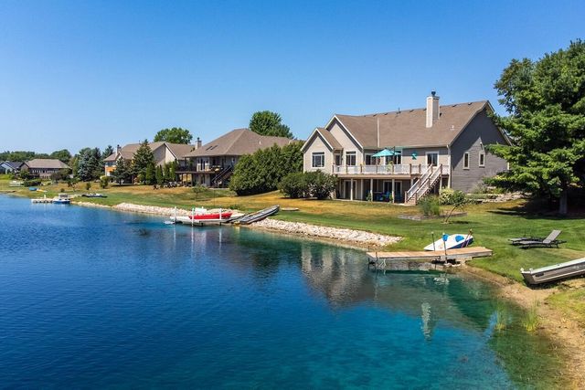 387 Still Water COURT, Dousman, WI 53118