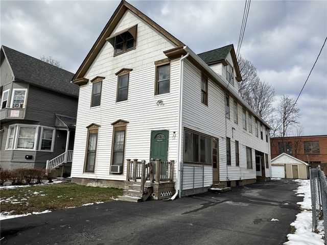 52 Dr Samuel Mccree Way, Rochester, NY 14608